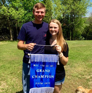 Lauren Jones: I asked my boyfriend, last year's Texas 4-H president, to my prom like this! He loved it!